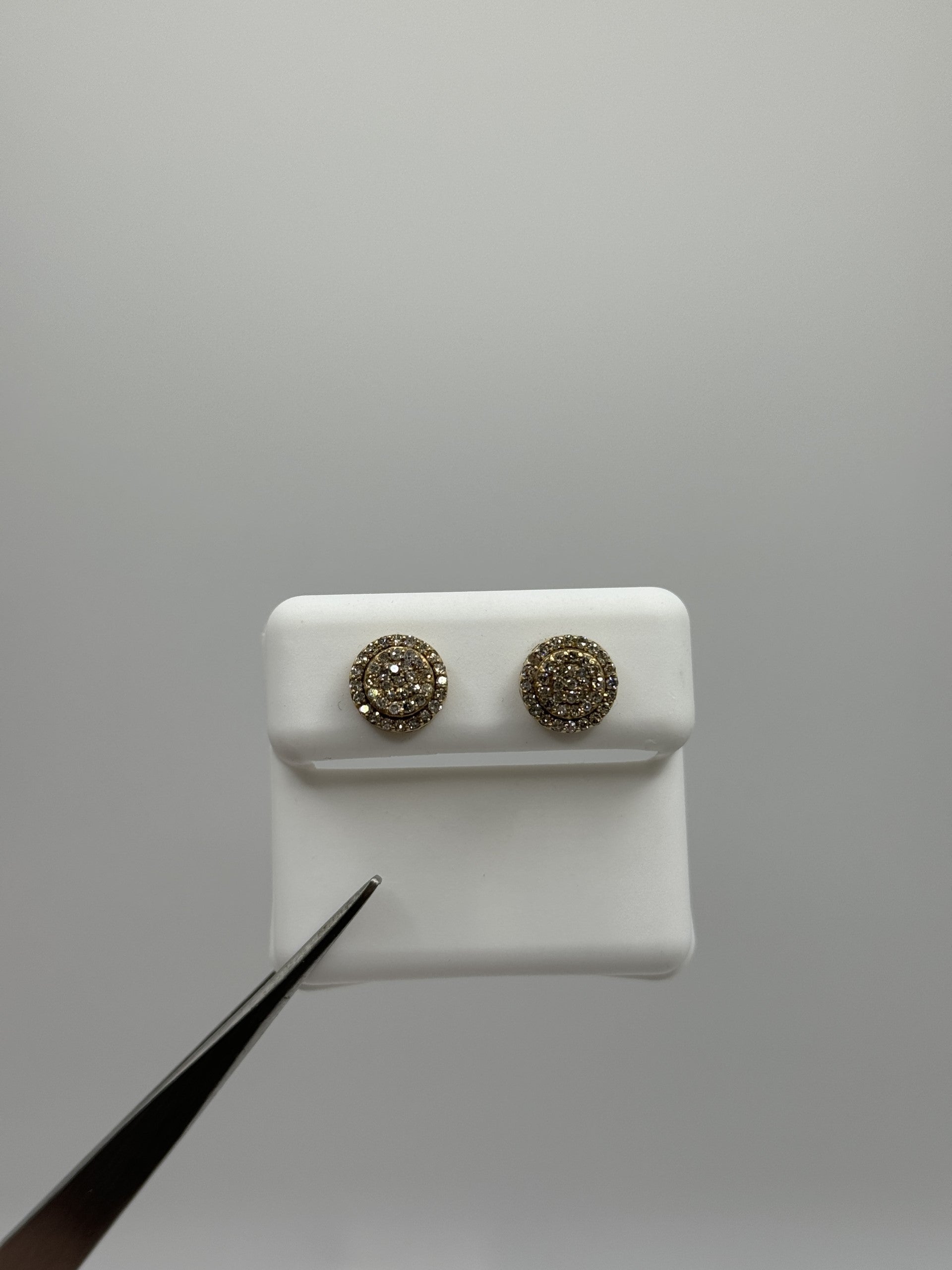 10kt 0.53ctw Diamond Earrings