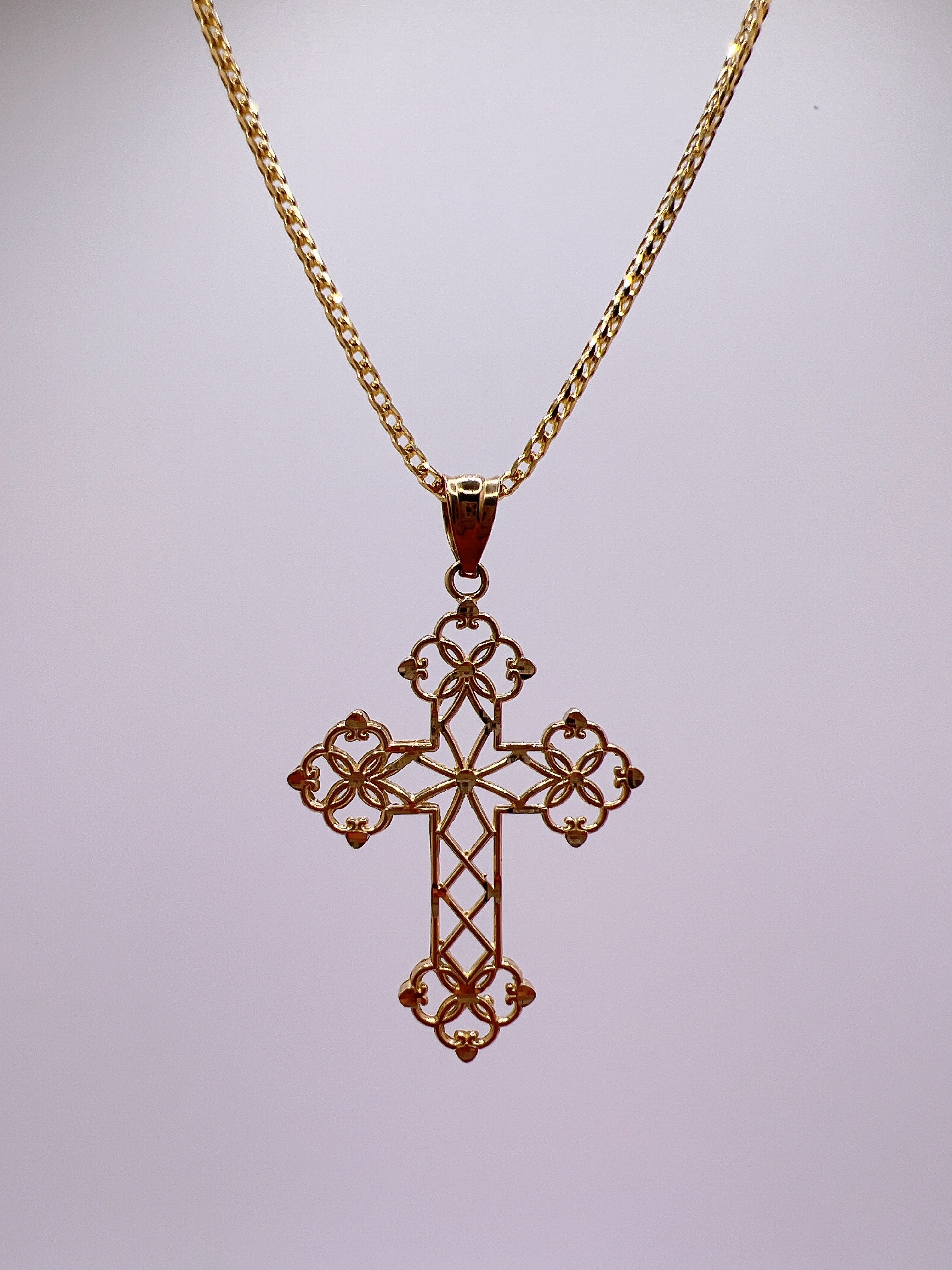 10kt Cathedral Cross