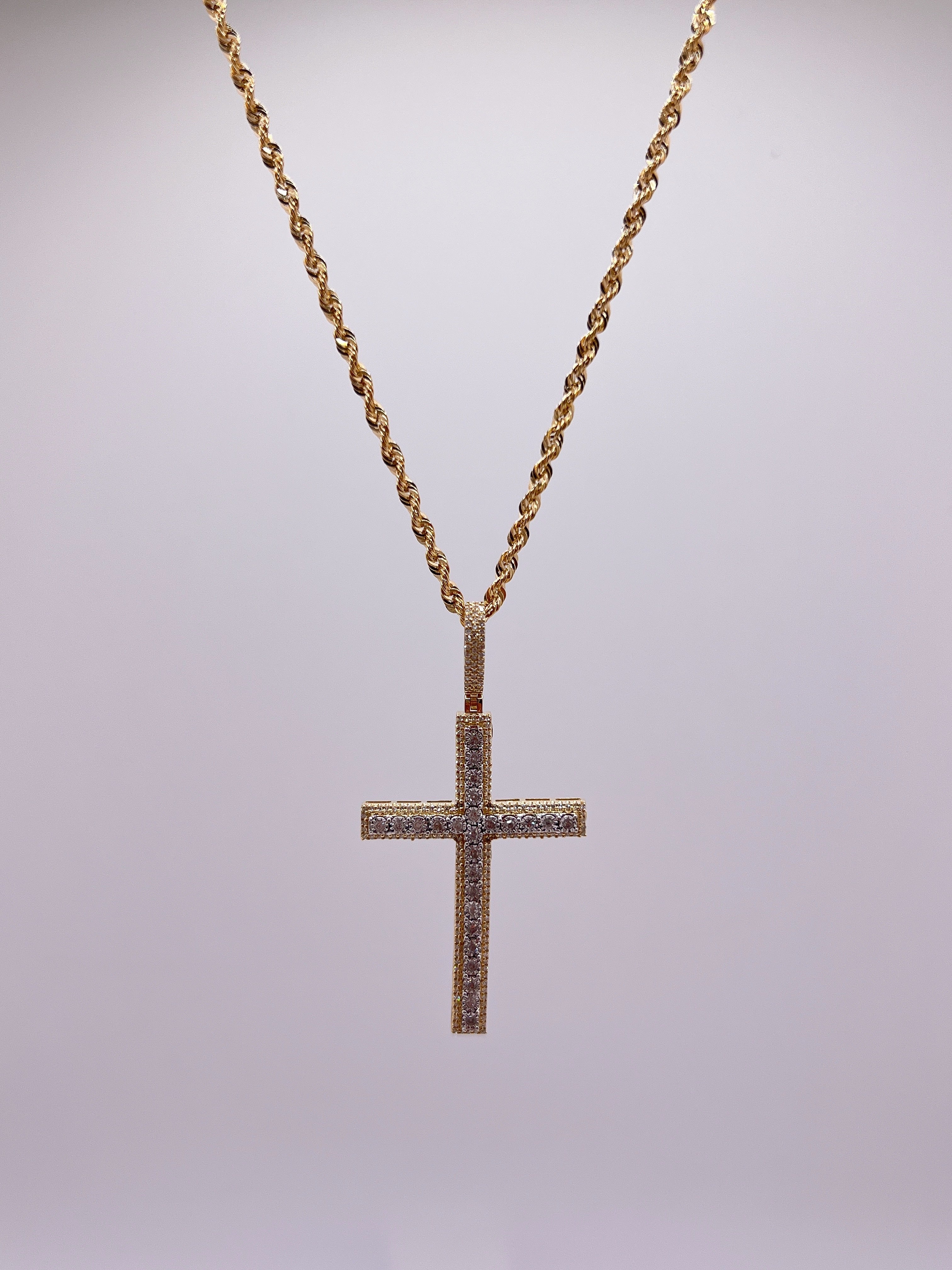 10kt 0.50ctw Diamond Cross