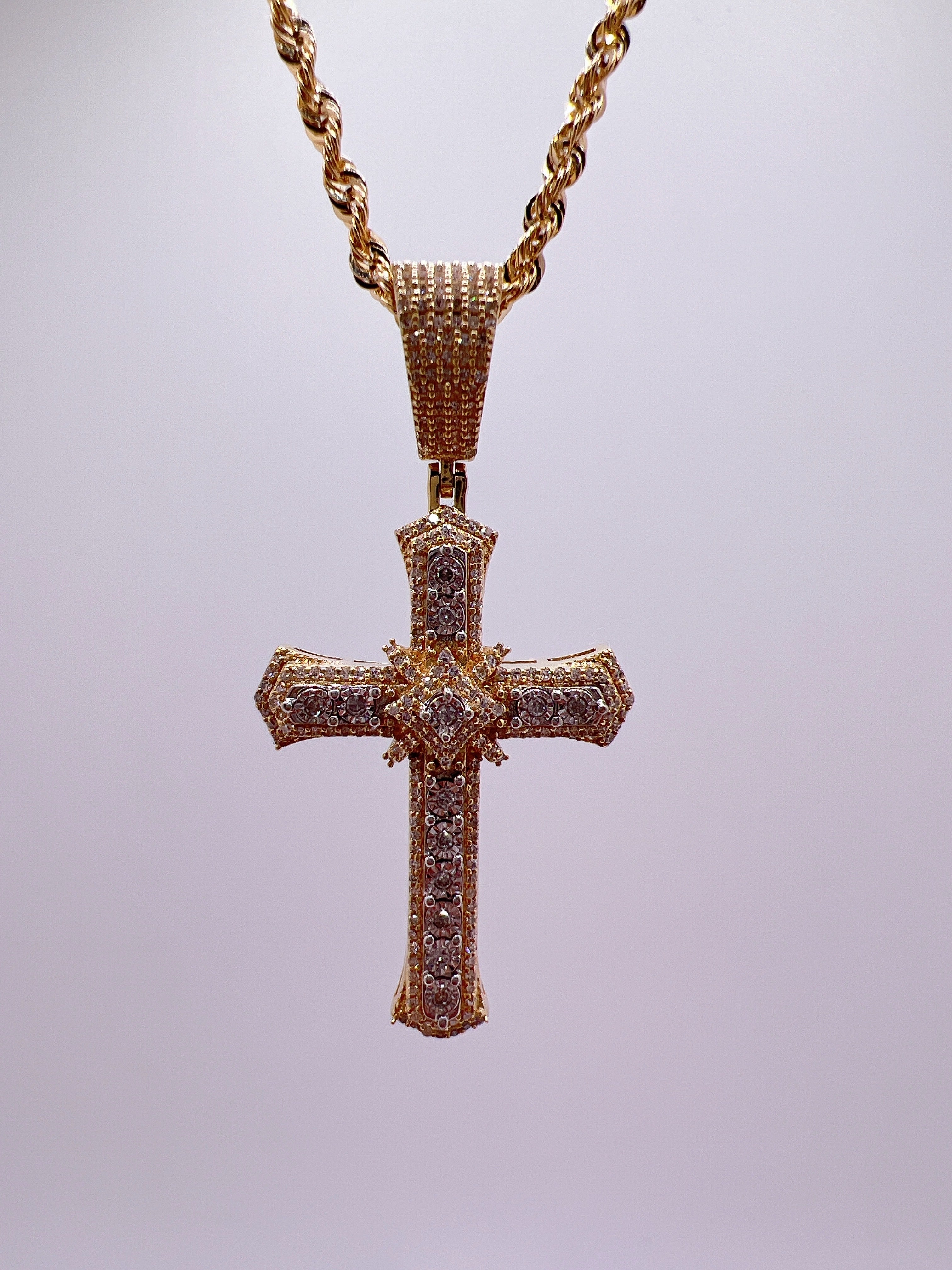 10kt 0.45ctw Diamond Cross