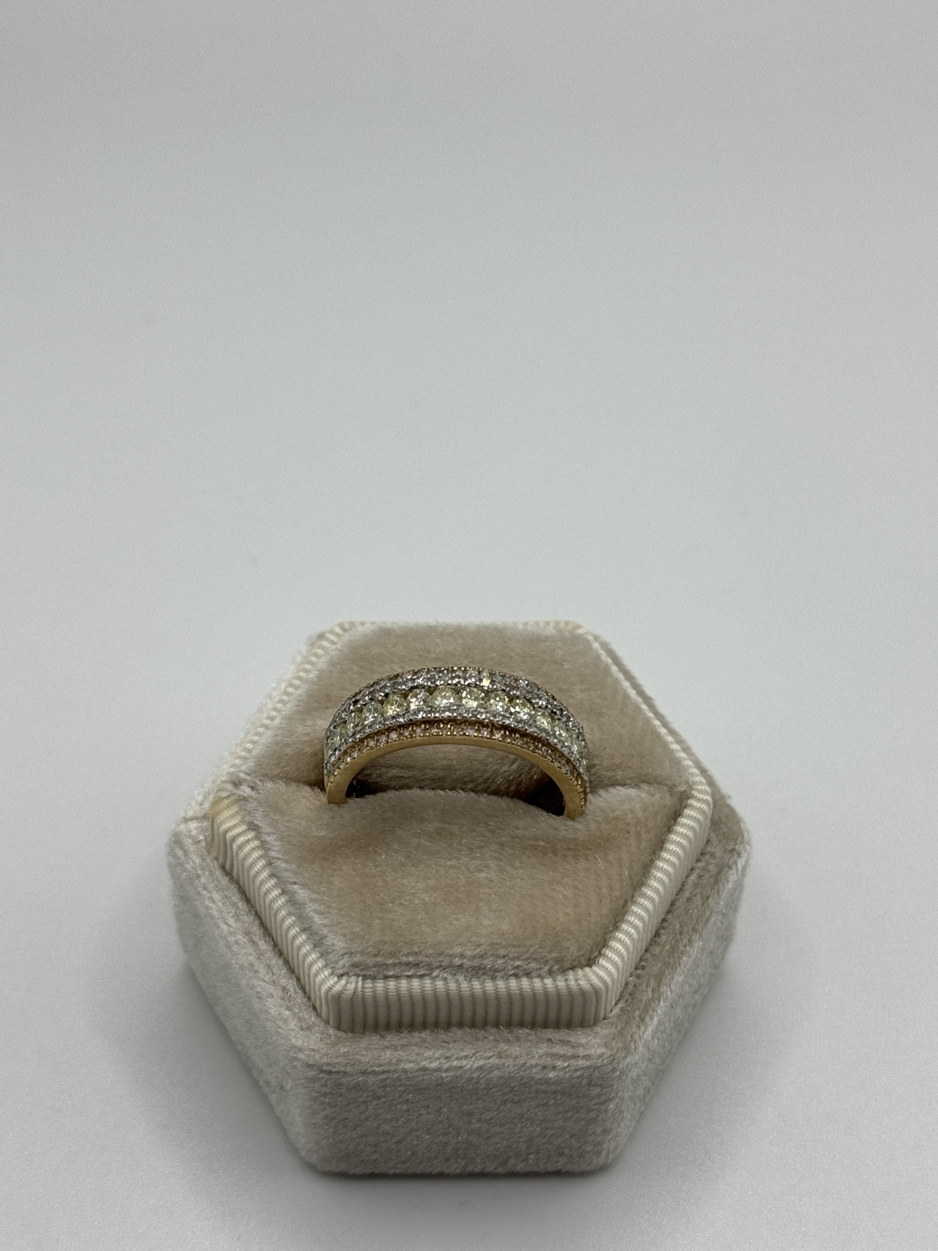 10kt Channel Diamond Ring